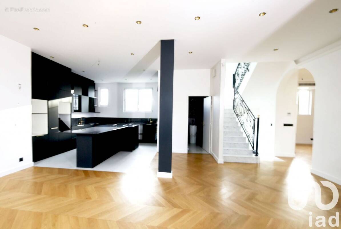 Photo 1 - Maison à NOGENT-SUR-MARNE