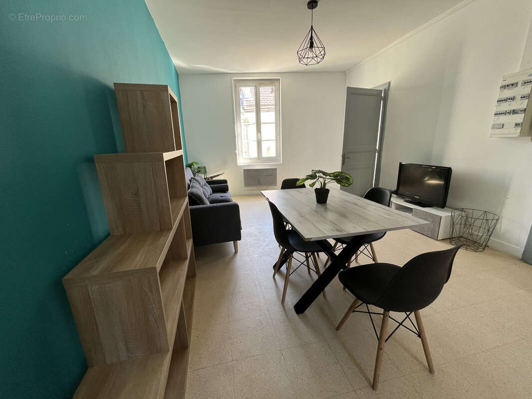 Appartement à CHALAIS