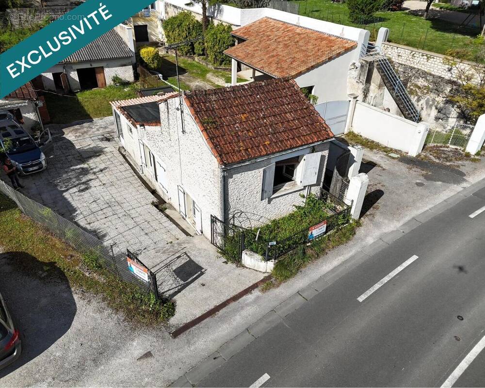 Photo 1 - Maison à LINARS
