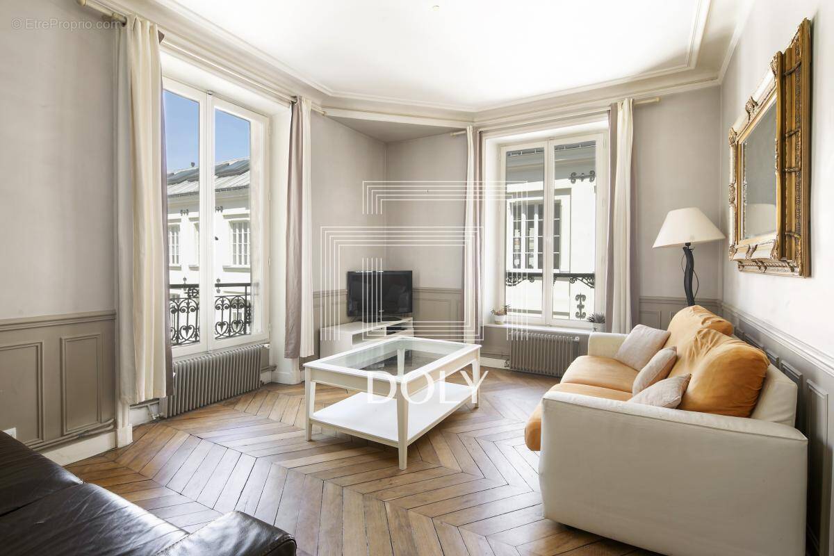 Appartement à PARIS-11E