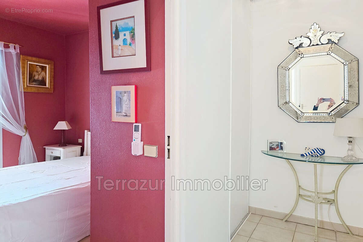 Appartement à VALLAURIS
