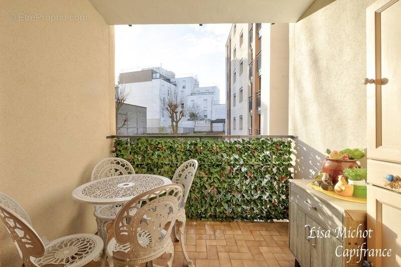 Appartement à NANTERRE