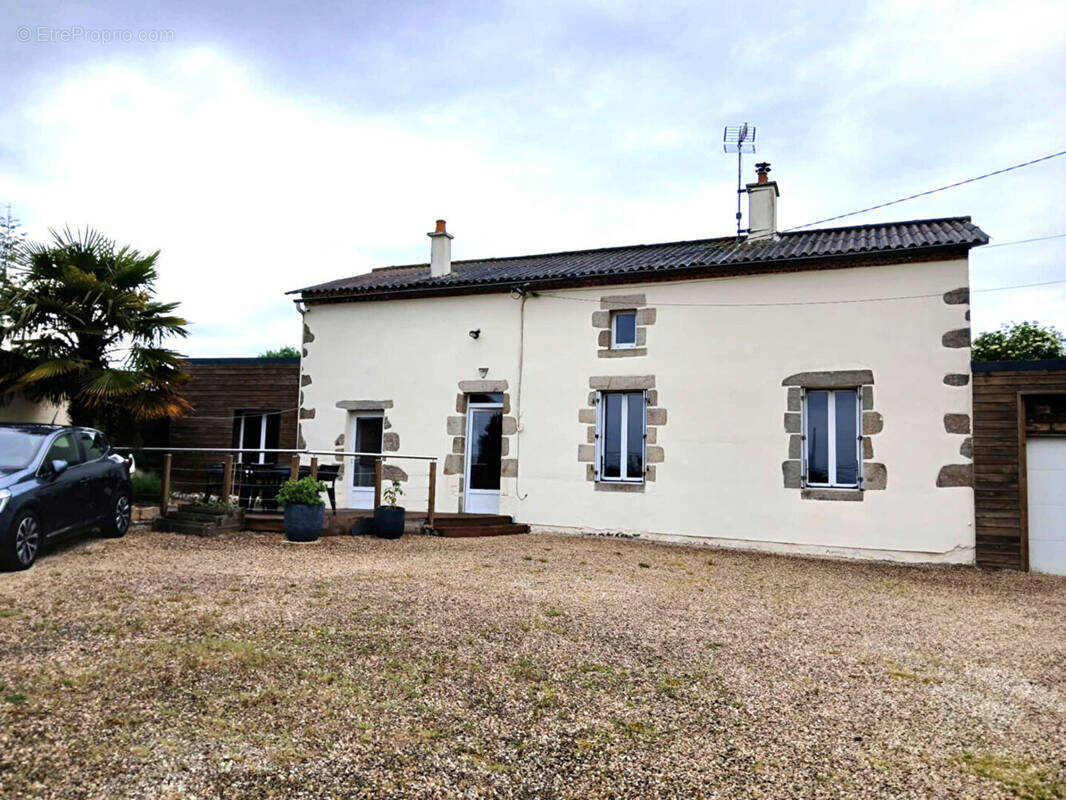 Maison à MAULEON