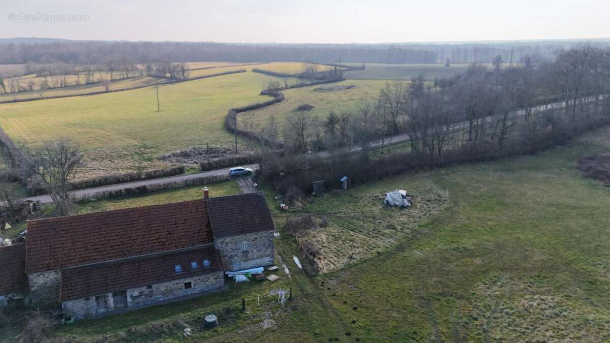 Maison à AUXY