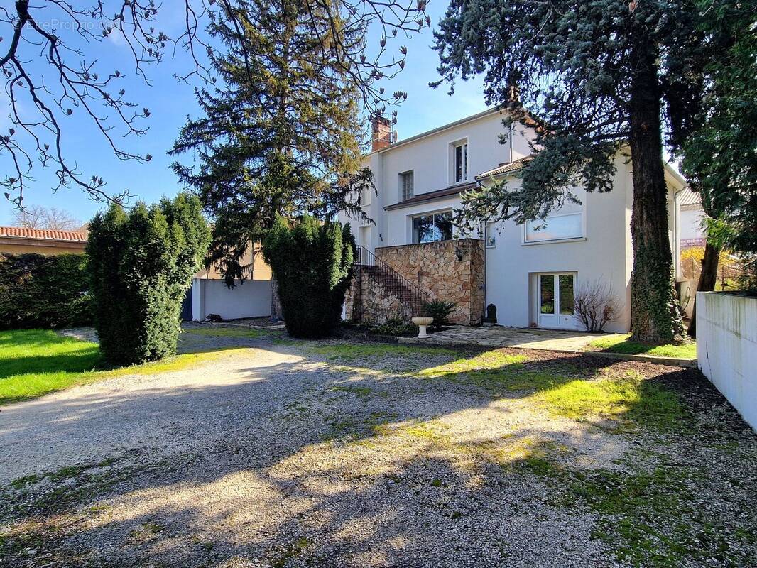 Photo 1 - Maison à LIVRON-SUR-DROME