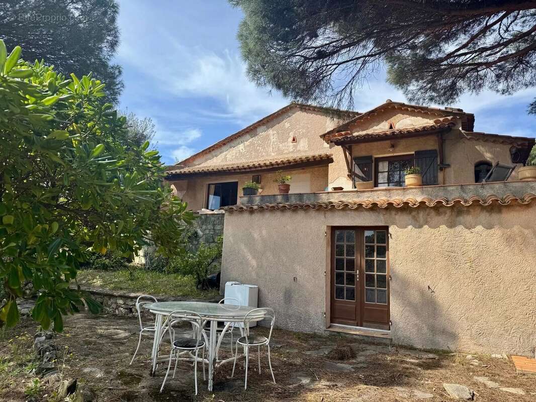 Maison à GRIMAUD