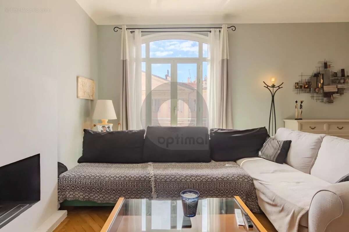 Appartement à MENTON