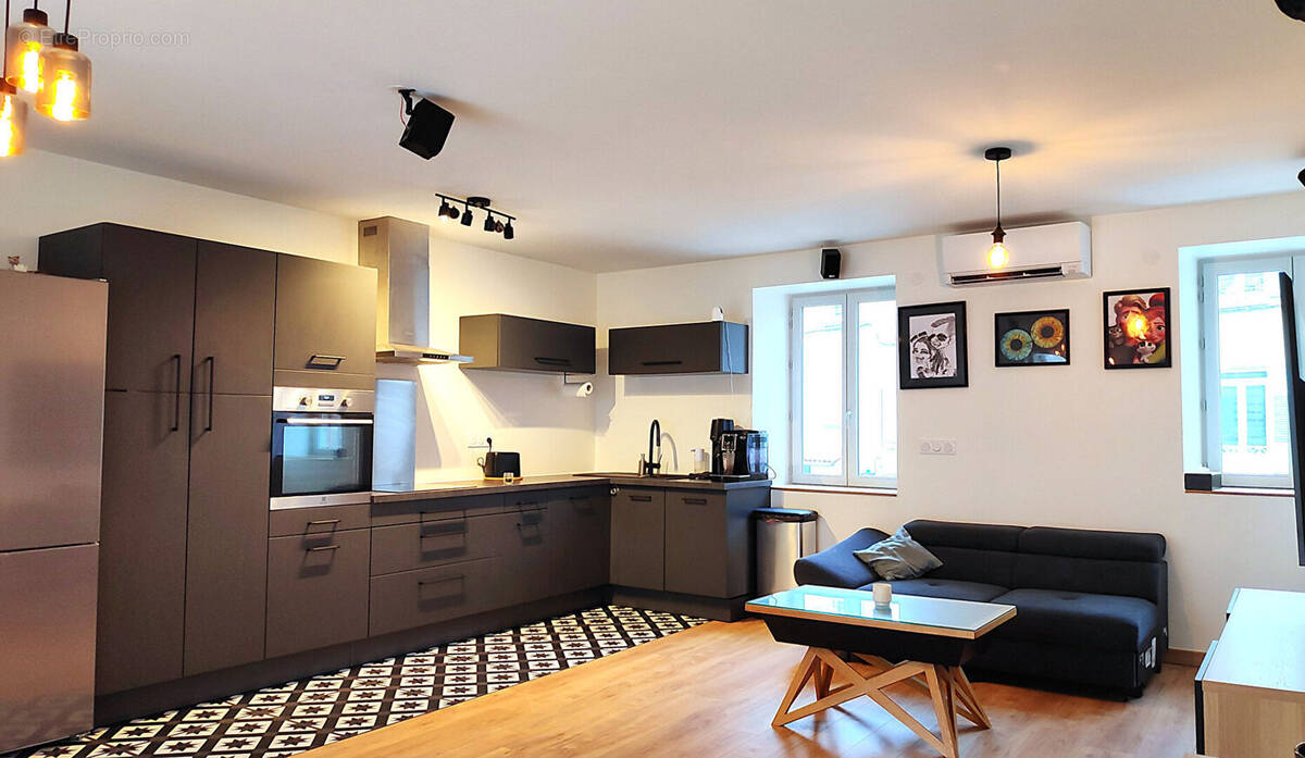Appartement à SOUCIEU-EN-JARREST