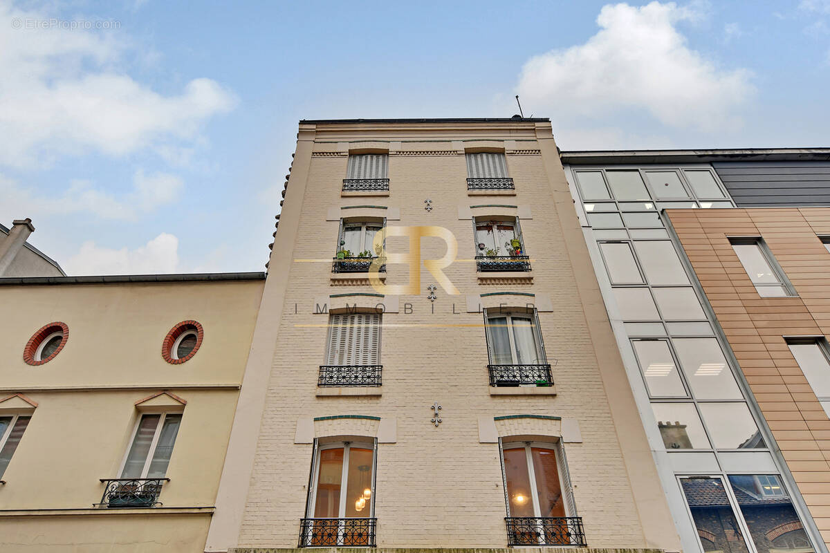 Appartement à PARIS-19E
