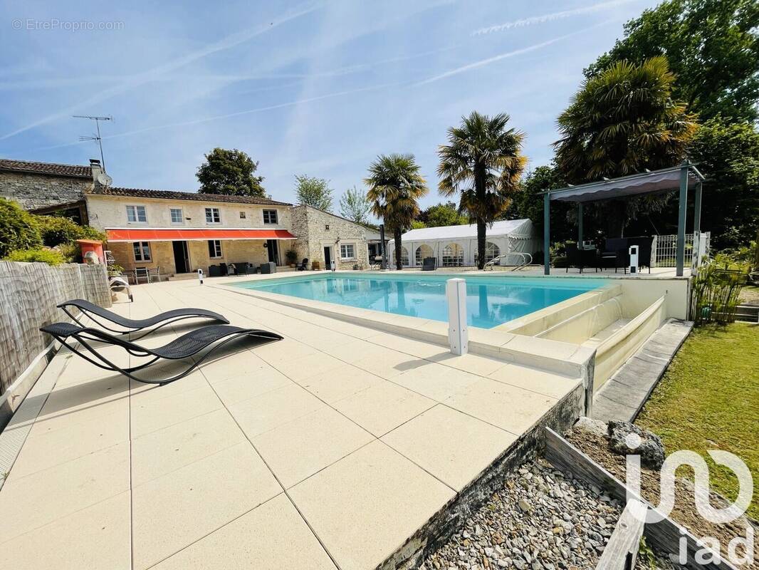 Photo 1 - Maison à DOMPIERRE-SUR-CHARENTE