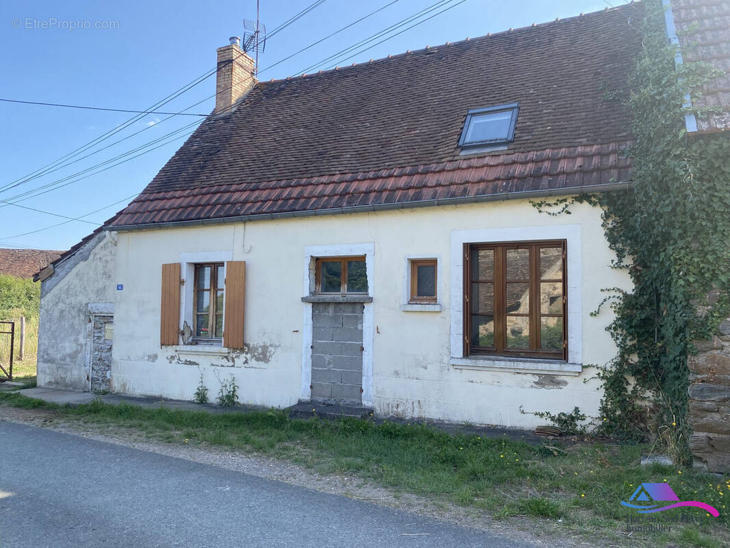Façade  - Maison à CHATEAUMEILLANT