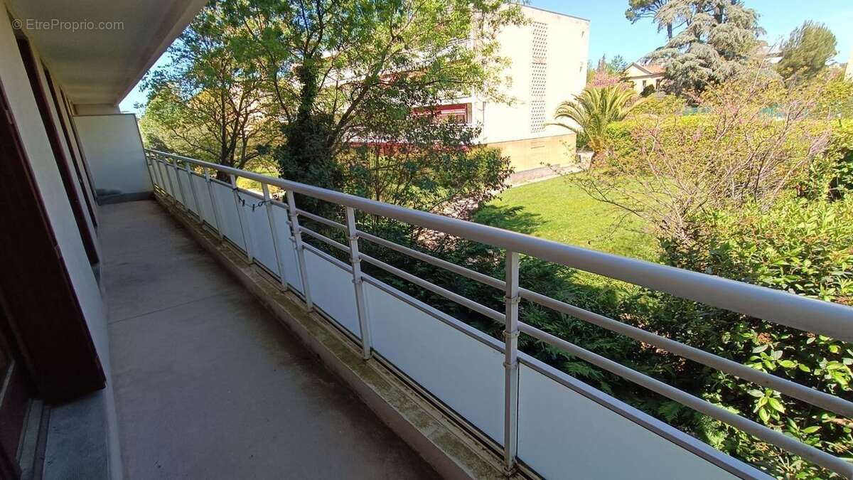 Appartement à MARSEILLE-12E