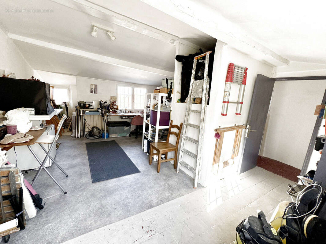 Appartement à MARSEILLE-2E