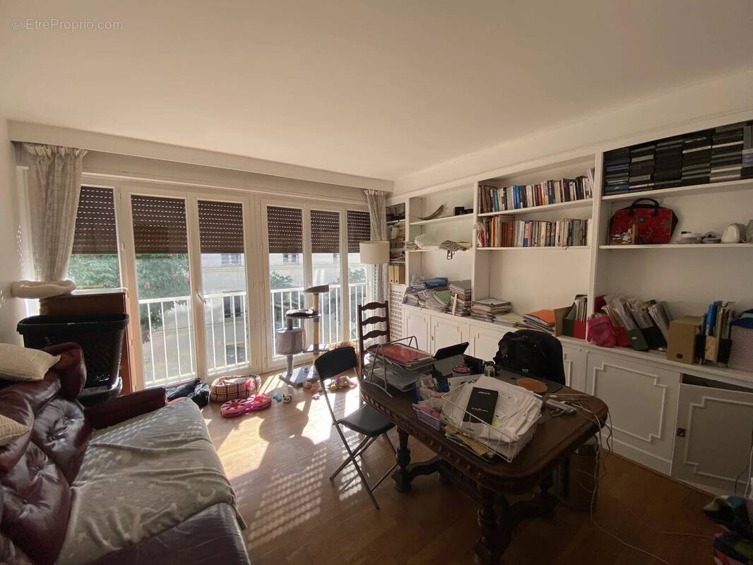 Appartement à NEUILLY-SUR-SEINE
