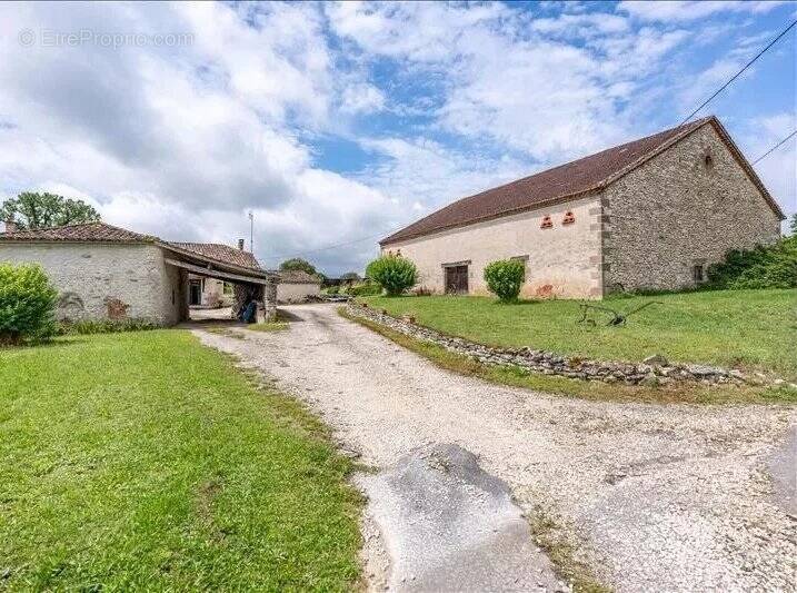 Maison à MONFLANQUIN