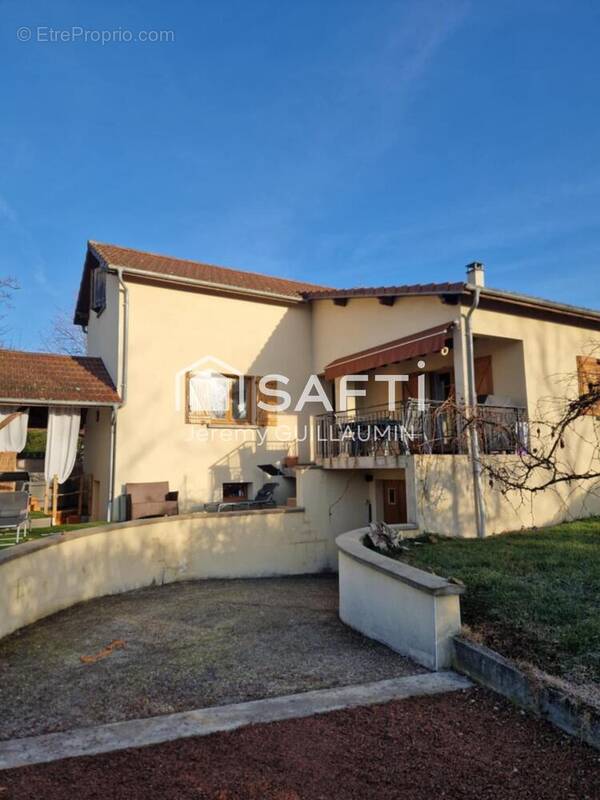 Photo 1 - Maison à CUSSET
