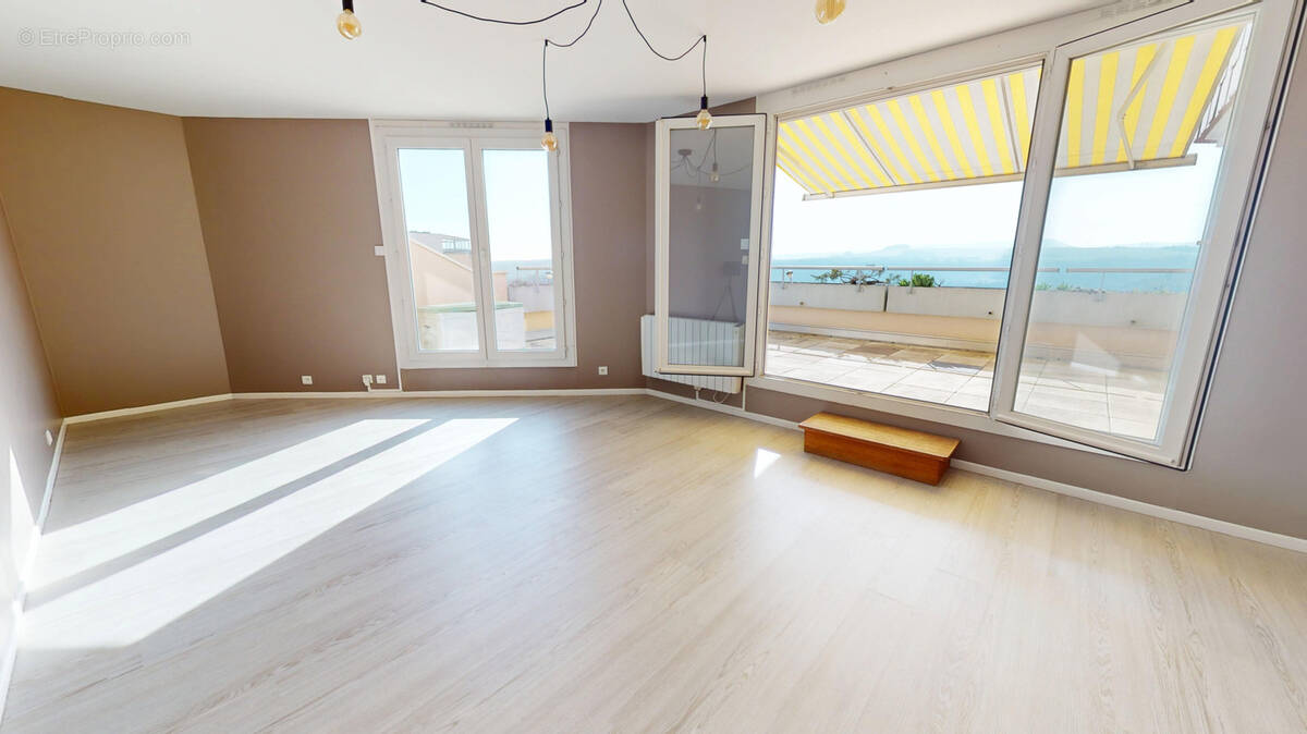 Appartement à TALANT
