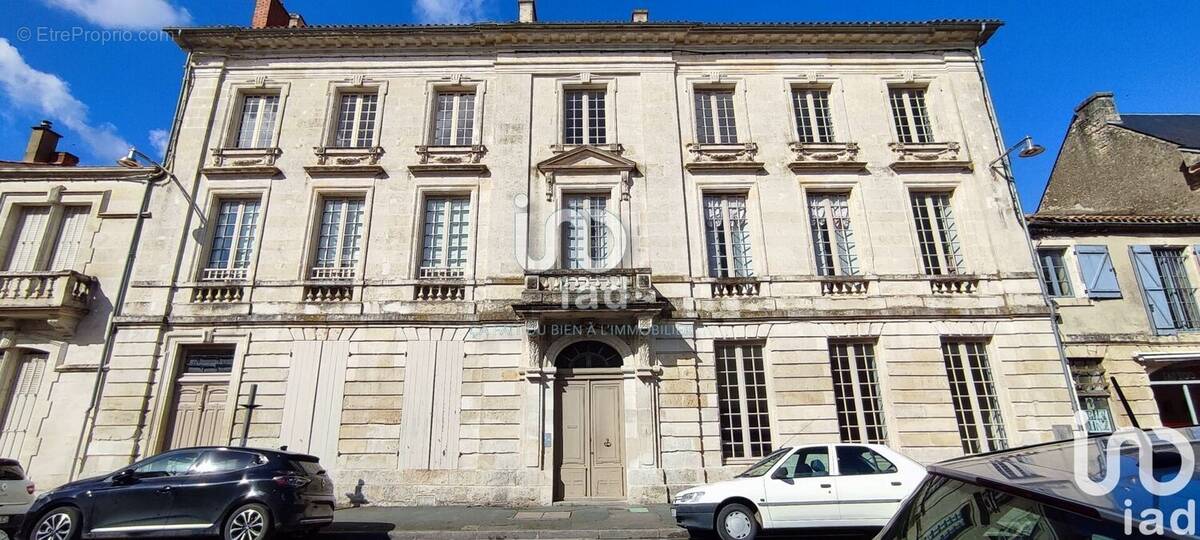 Photo 1 - Appartement à FONTENAY-LE-COMTE