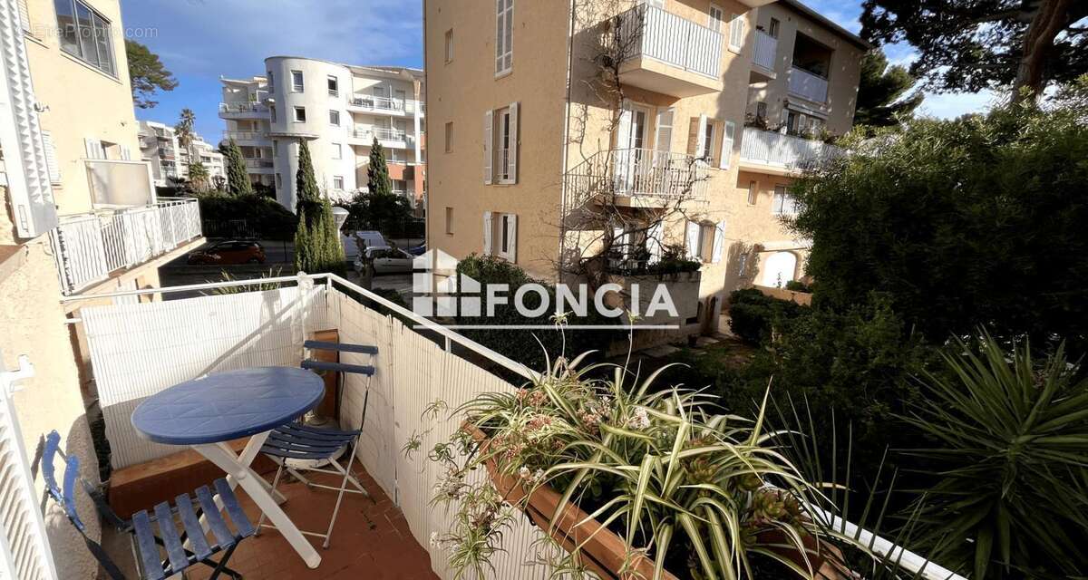 Appartement à HYERES