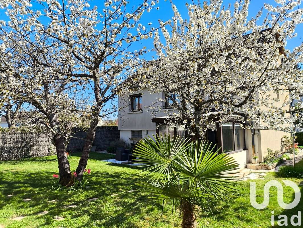 Photo 1 - Maison à BOURAY-SUR-JUINE