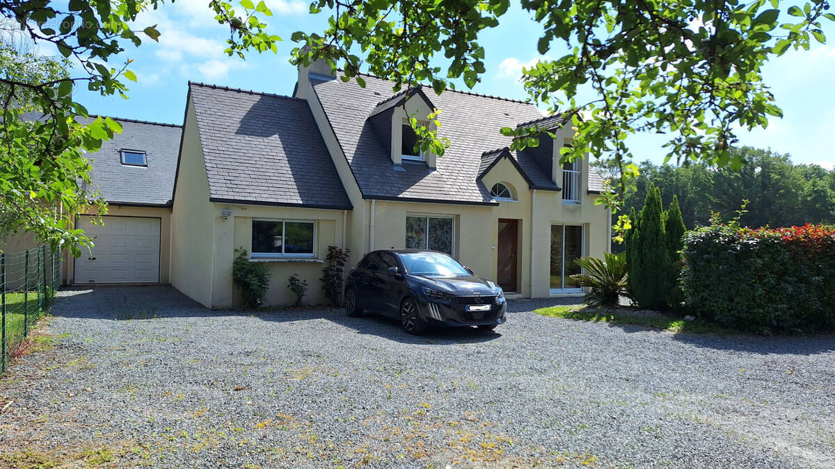 Maison à SAINTE-ANNE-SUR-BRIVET