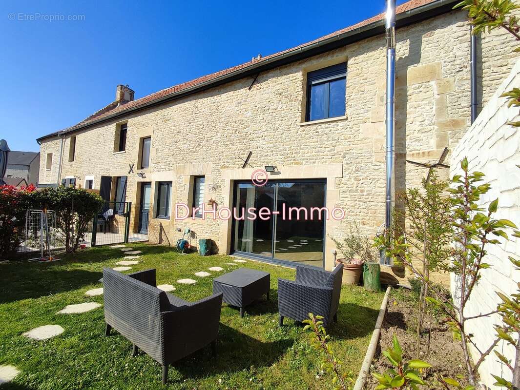 Maison à COURSEULLES-SUR-MER