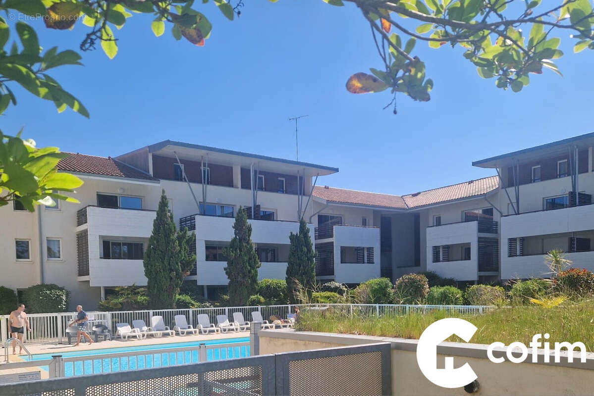 Appartement à MOLIETS-ET-MAA
