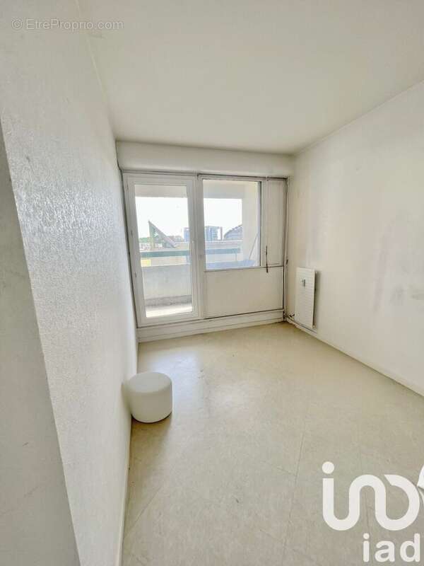 Photo 8 - Appartement à RIS-ORANGIS