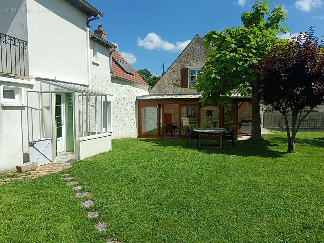 Maison à LUMIGNY-NESLES-ORMEAUX