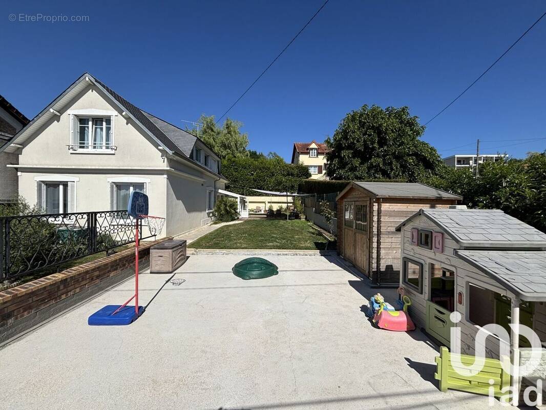 Photo 1 - Maison à SAINTRY-SUR-SEINE