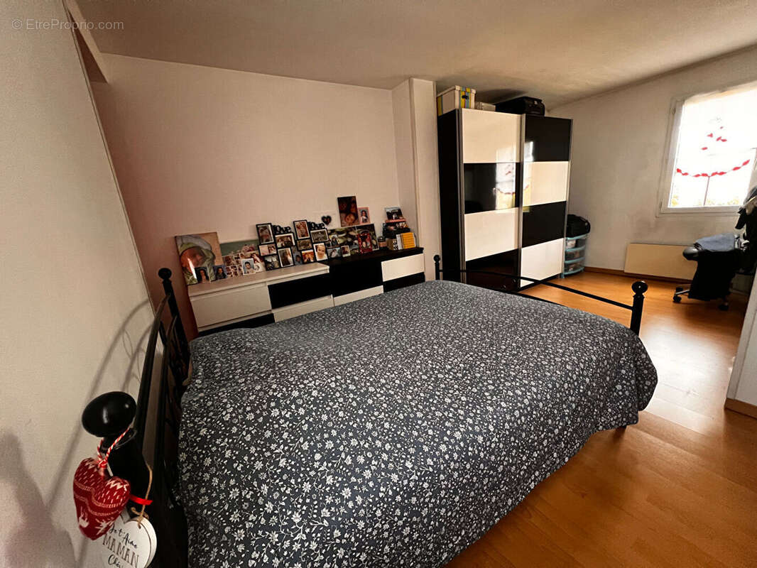 Appartement à LA CHAPELLE-EN-SERVAL
