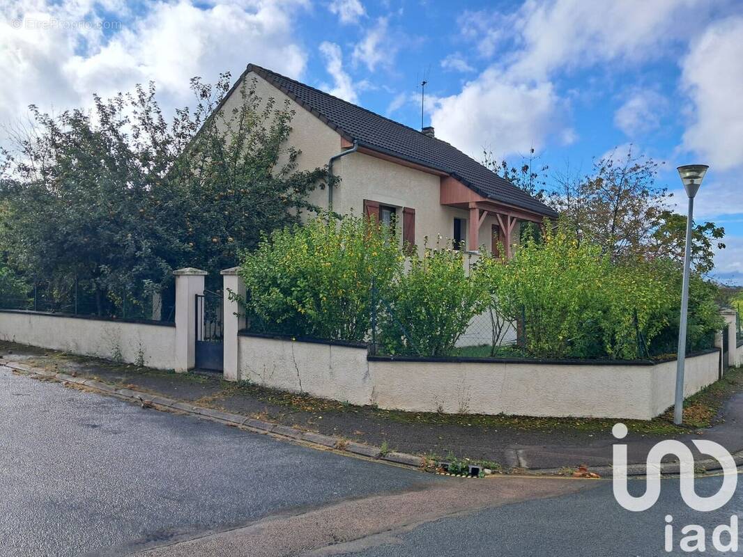 Photo 1 - Maison à AVALLON