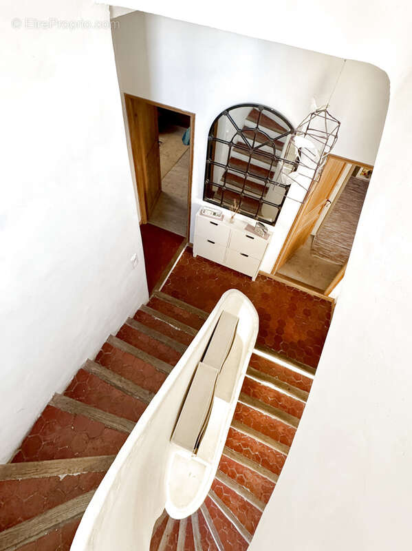 Appartement à MARSEILLE-2E
