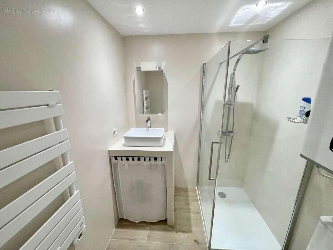 Photo 4 - Appartement à PUGET-SUR-ARGENS