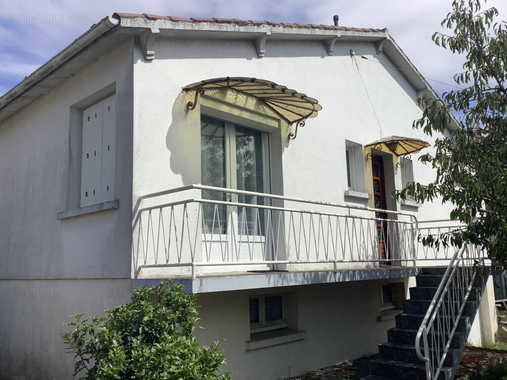 Maison à MAULEON