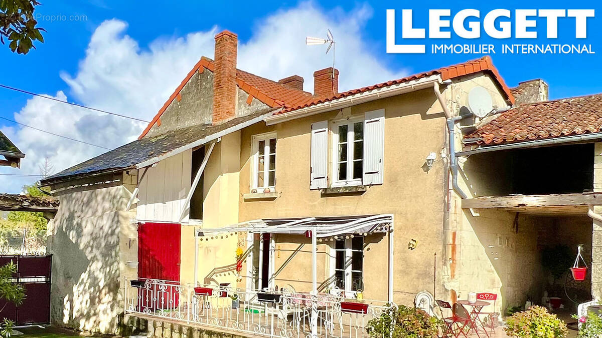 Maison à MONTS-SUR-GUESNES