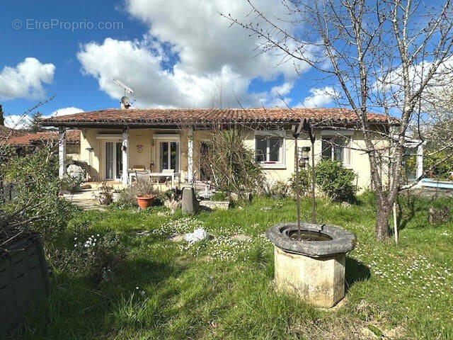 à vendre côté Castéra Verduzan villa de plain-pied - Maison à CASTERA-VERDUZAN