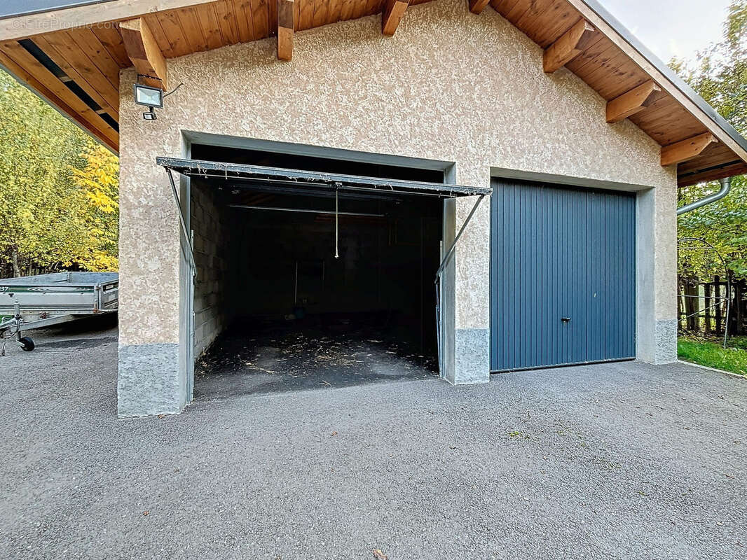 Maison à JAUSIERS
