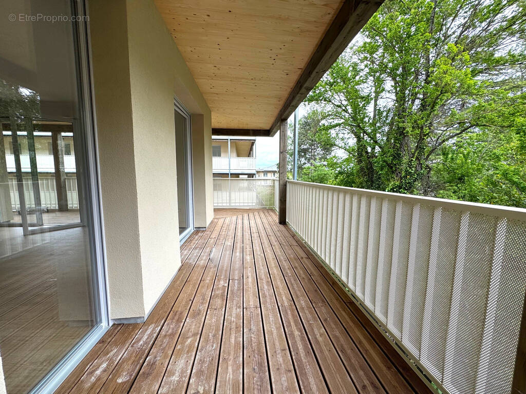Appartement à RAMONVILLE-SAINT-AGNE