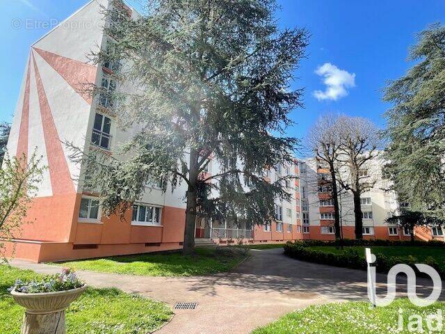 Photo 1 - Appartement à THIAIS