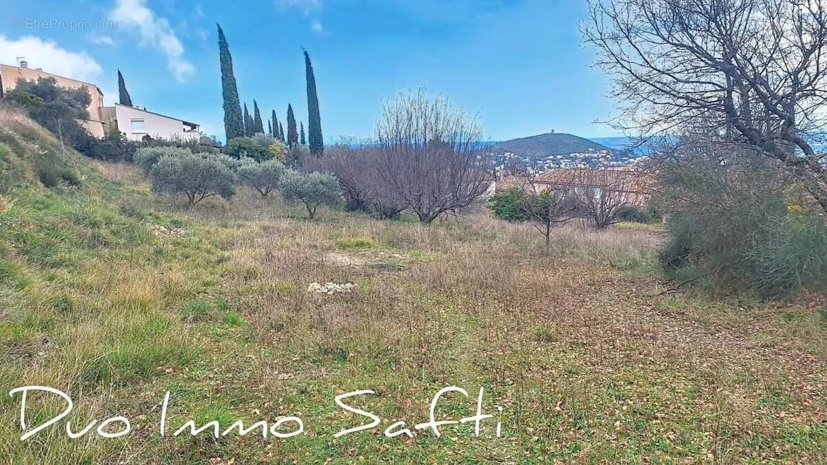 Photo 1 - Terrain à MANOSQUE