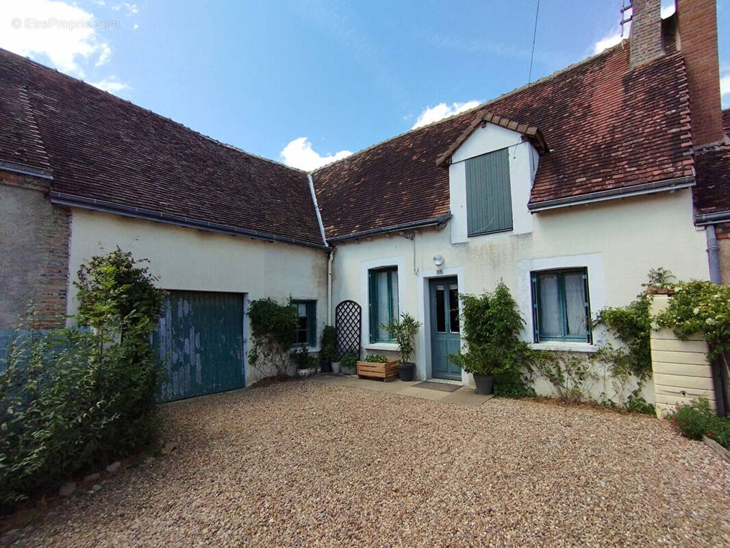 Maison à LA VILLE-AUX-CLERCS