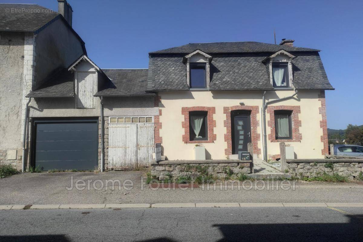 Maison à EGLETONS