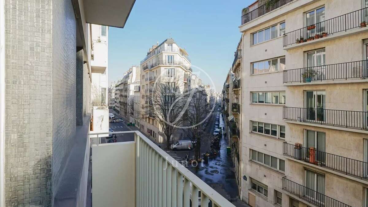 Appartement à PARIS-6E