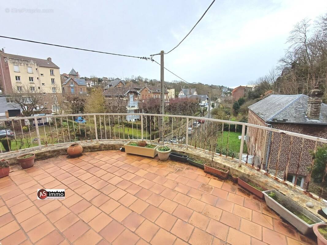 Appartement à GREGES