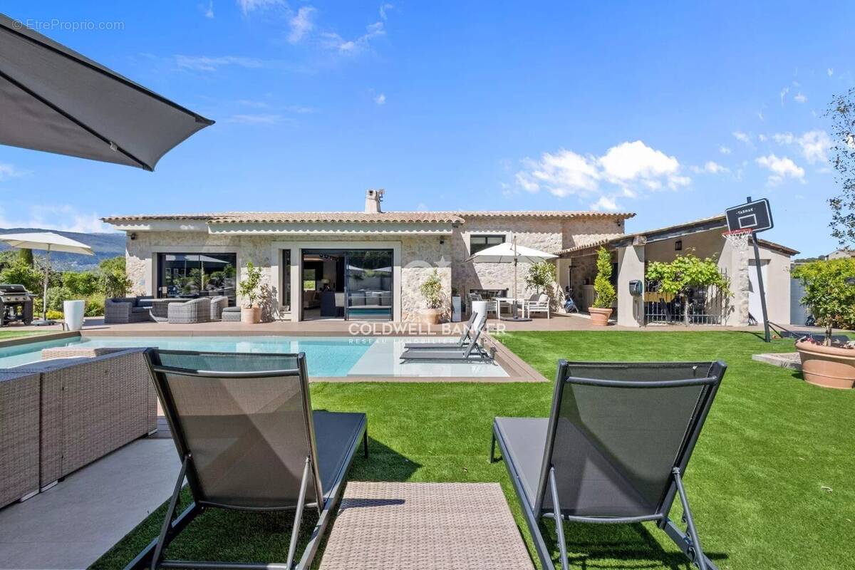 Maison à MOUGINS