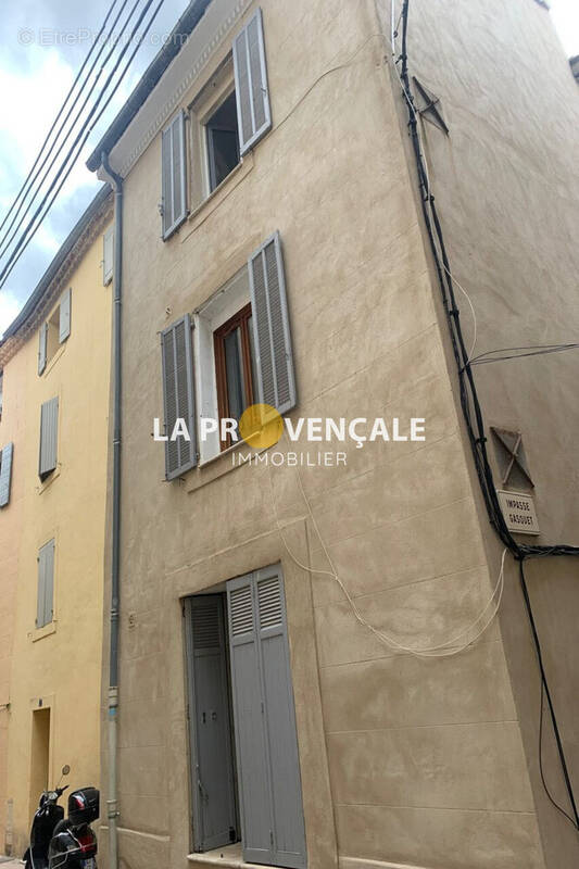 Appartement à TRETS