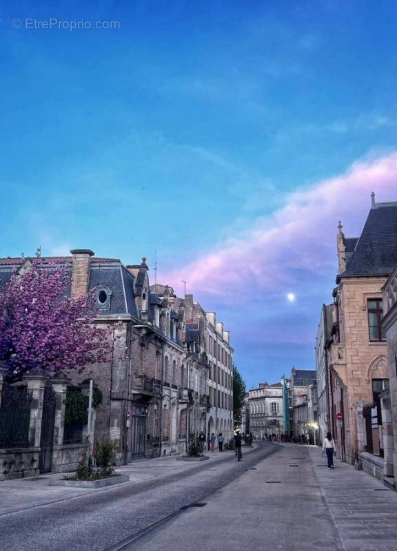 Commerce à LA ROCHELLE