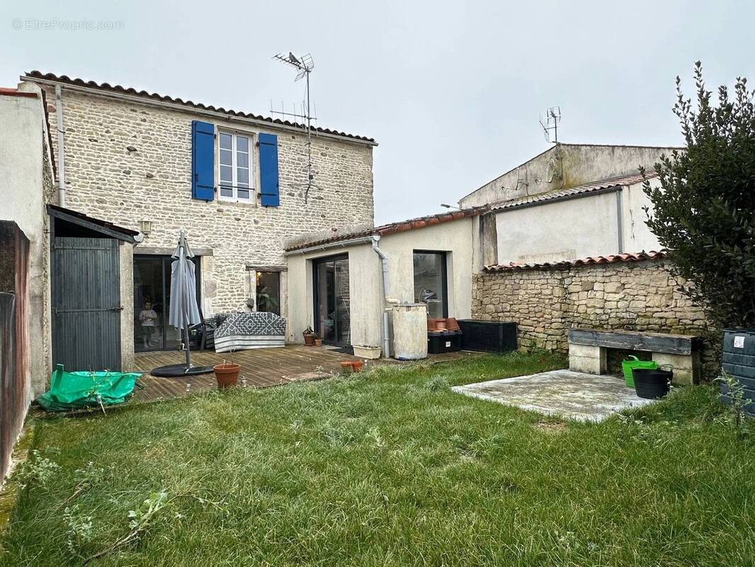 Maison à ESNANDES