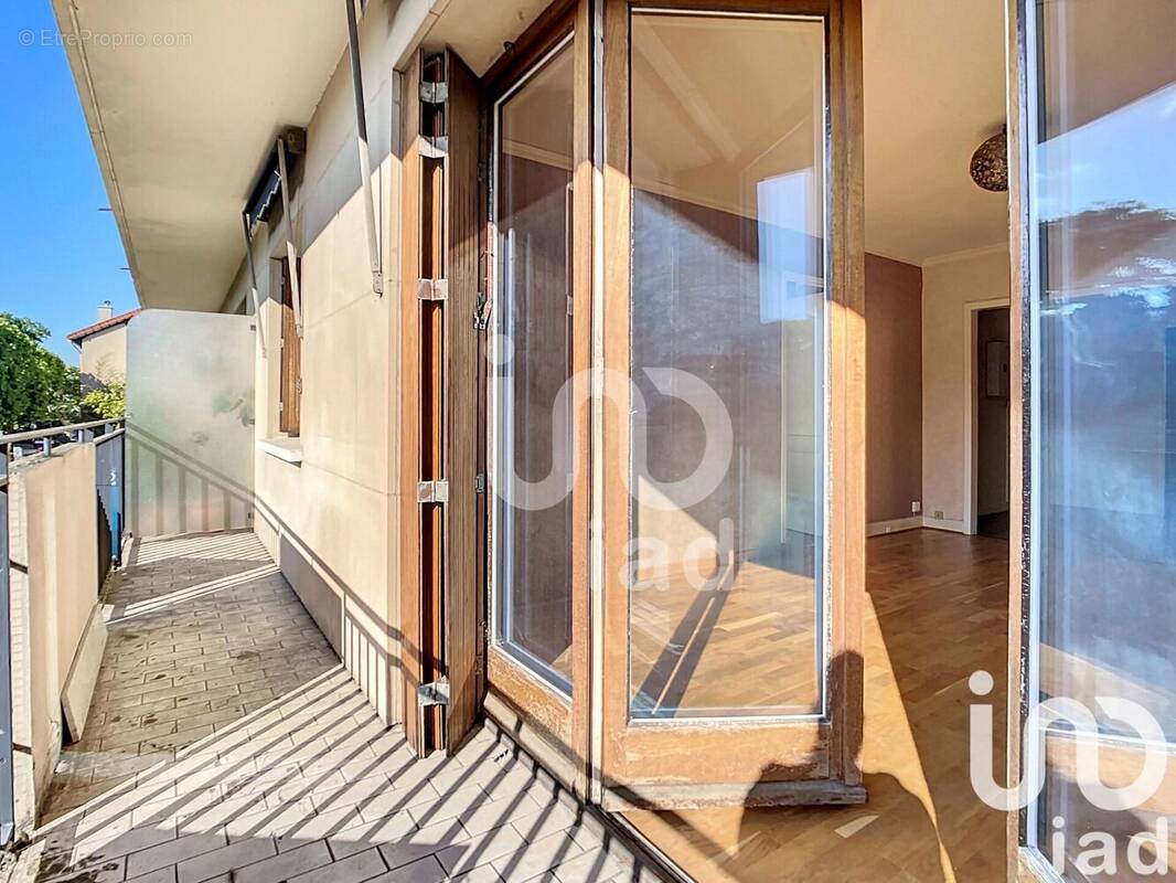 Photo 1 - Appartement à SAINT-MAUR-DES-FOSSES